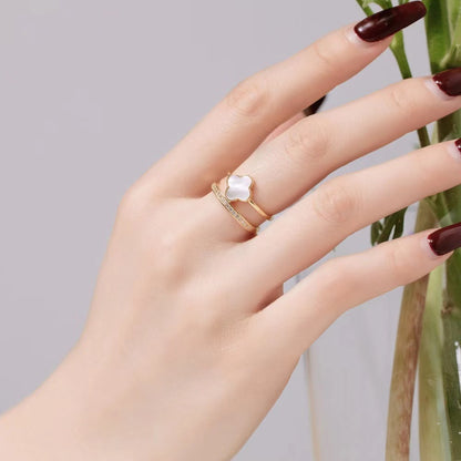Four-leaf clover ring
