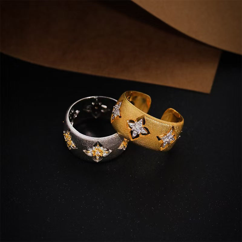 Four-leaf clover ring