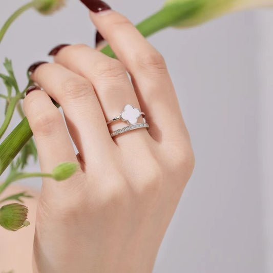 Four-leaf clover ring